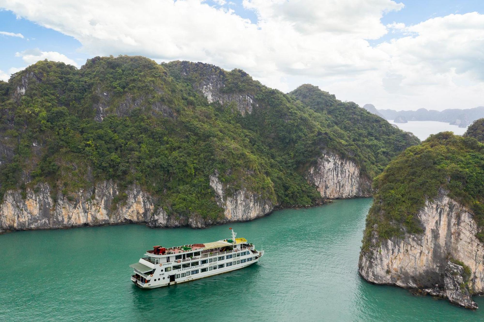 La Regina Royal Cruise Hotel Ha Long Exterior photo